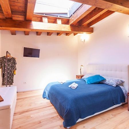 Vakalu-Piazza Duomo Charming Apartment Сиракузы Экстерьер фото